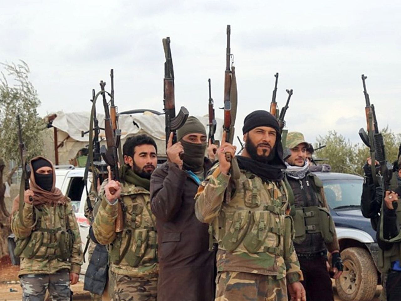 Увидеть Донбасс и умереть. Как и зачем Россия свозит сирийских наемников в Украину 