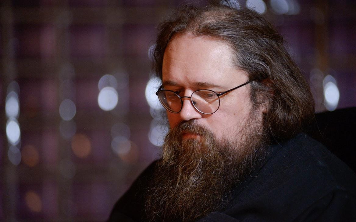 «Честно говоря». Священная ненависть: Что происходит с религией во время войны? Андрей Кураев и Ксения Ларина