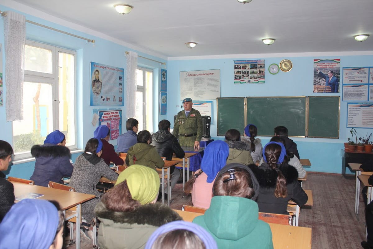 Раненных в Украине военных трудоустроят в школы Бурятии