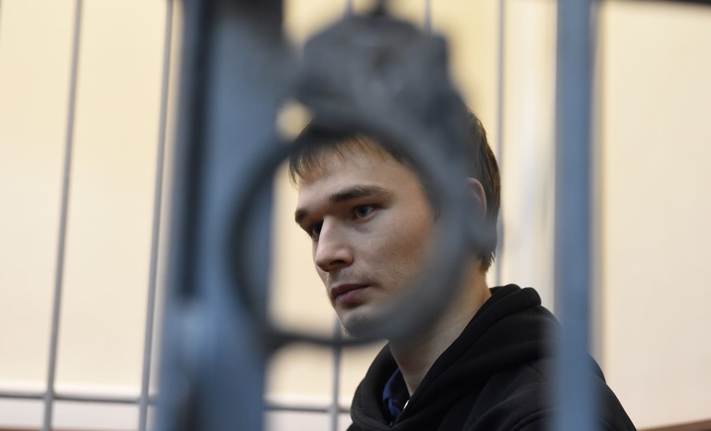 На математика Азата Мифтахова, отбывающего наказание за поджог офиса «Единой России», завели дело по «террористической» статье