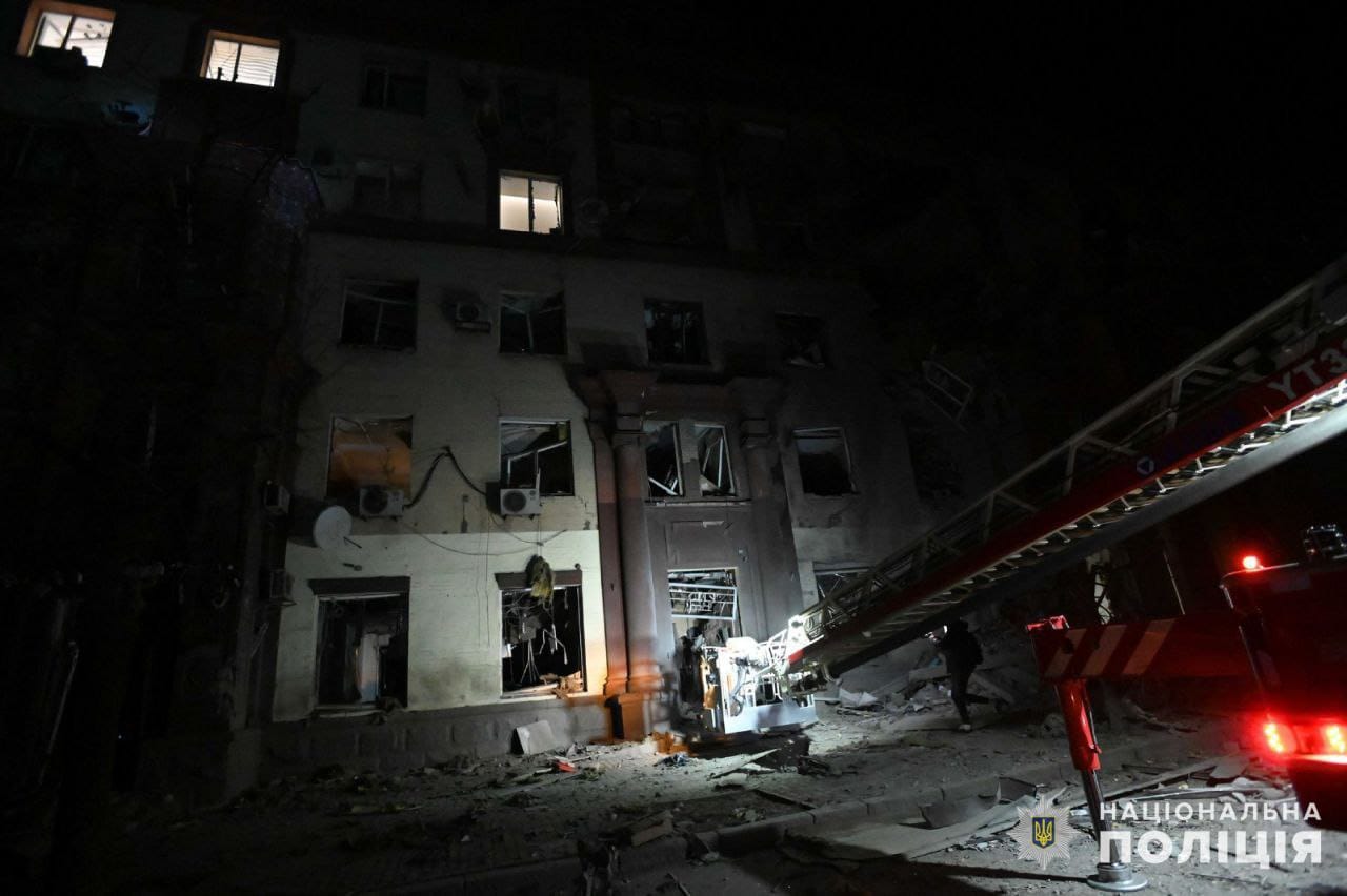 Россия нанесла ракетные удары по Запорожью. Погибли два мирных жителя