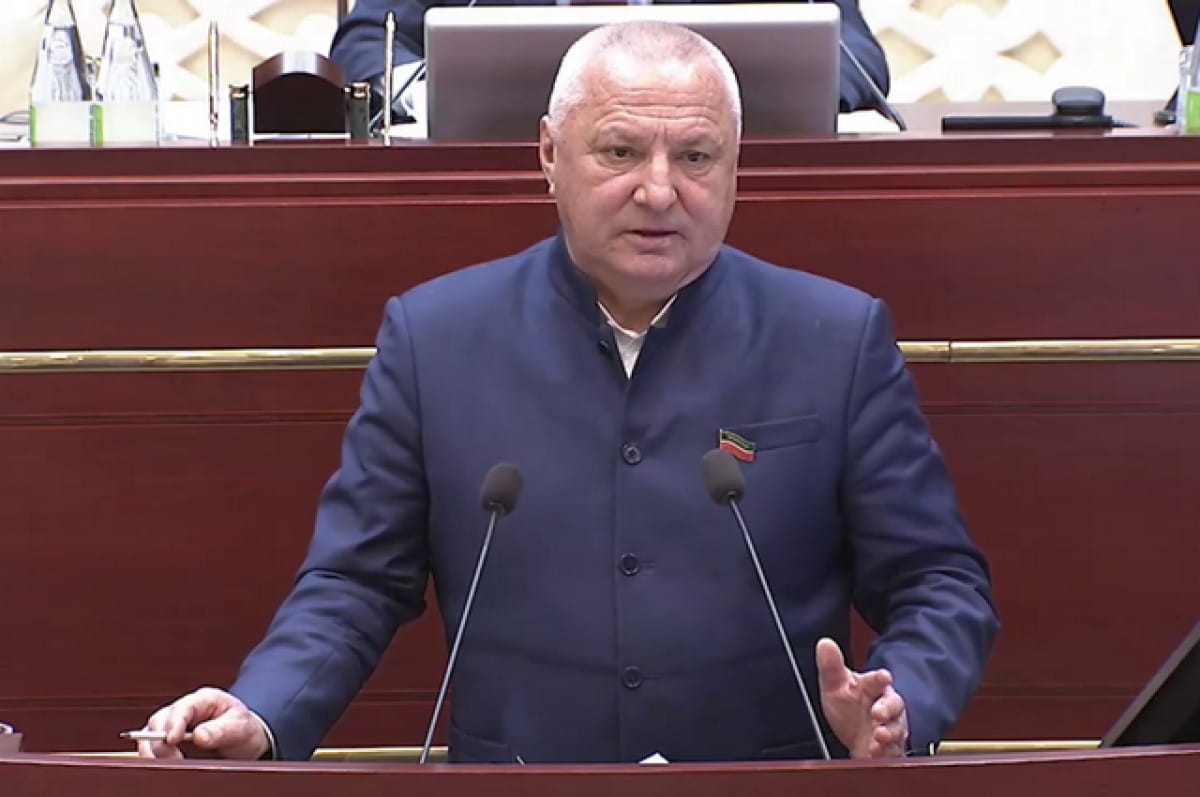 Татарстанский депутат, возмутившийся тем, что Кадыров наградил своего сына за избиение заключенного, извинился за свои слова