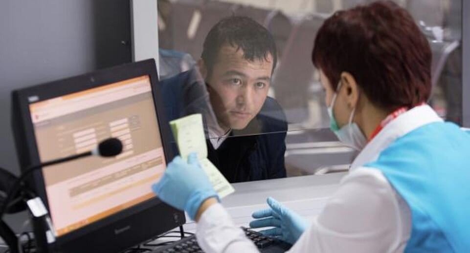 Российские власти будут вести слежку за трудовыми мигрантами с помощью цифрового профиля