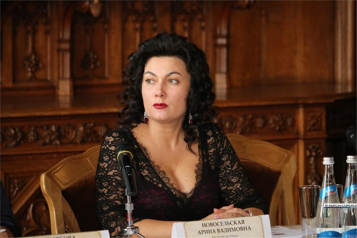 Бывшая министр культуры Крыма, отбывающая срок за коррупцию, подала заявление на участие в войне 