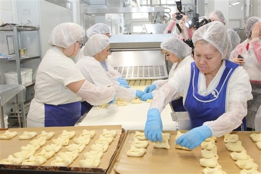  Власти Самарской области запретят мигрантам работать на производстве пищевых продуктов, торговать алкоголем и сигаретами