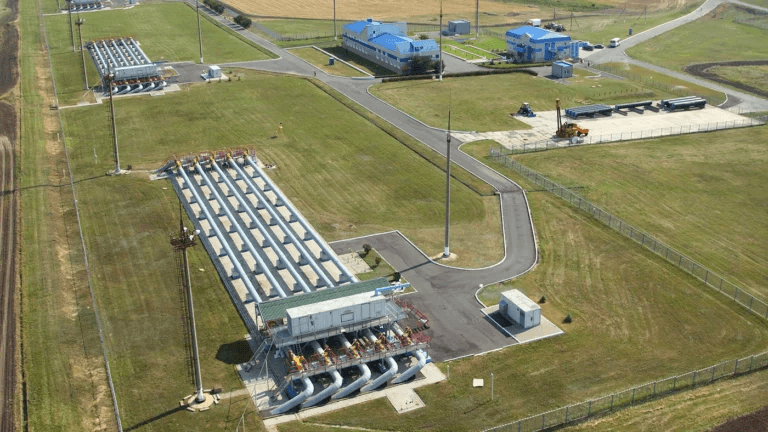 «Газпром» сообщил о продолжении транзита газа через Украину на фоне установления ВСУ контроля над ключевой газоизмерительной станцией