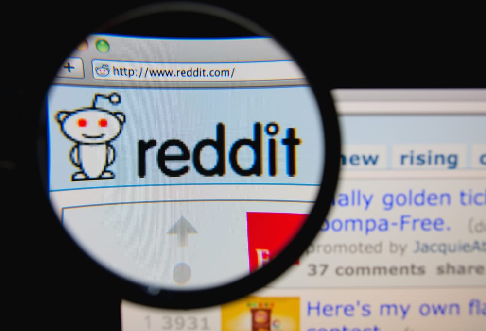 Reddit заблокировал 944 аккаунта «фабрики троллей»