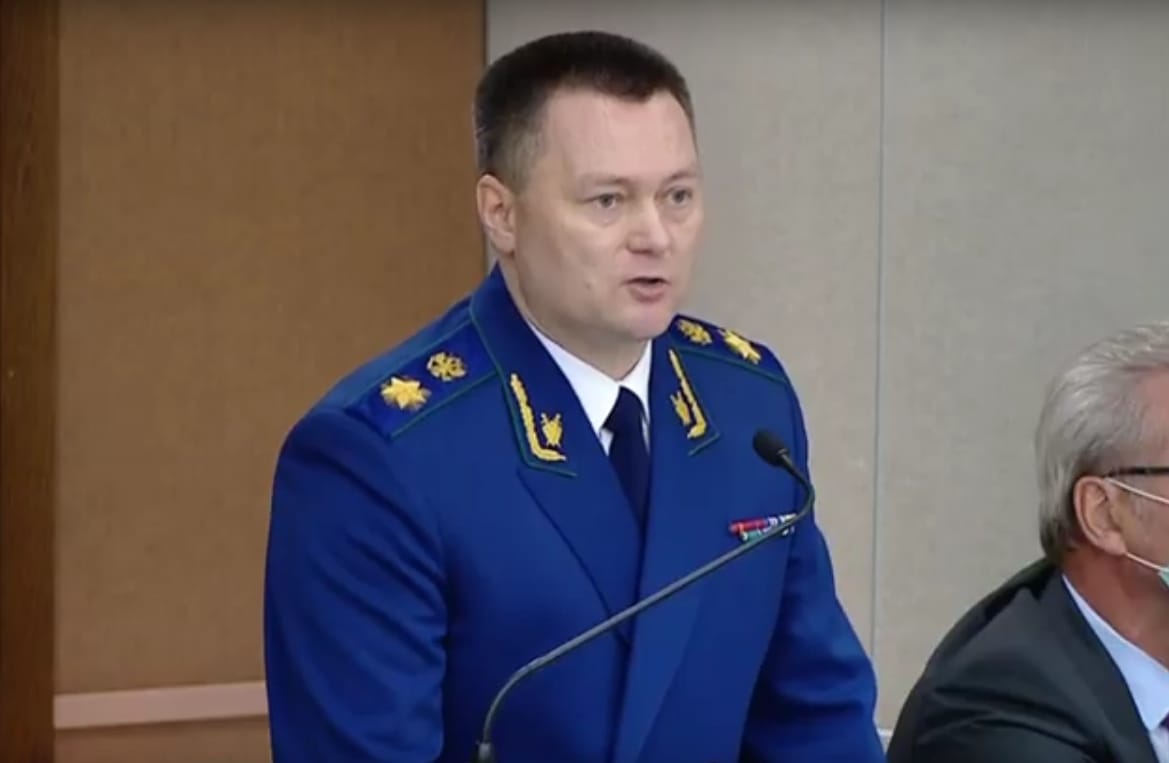 Изнасилования и пытки заключенных в саратовской больнице ФСИН уложились в 12 уголовных дел, рассказал в Госдуме генпрокурор Краснов