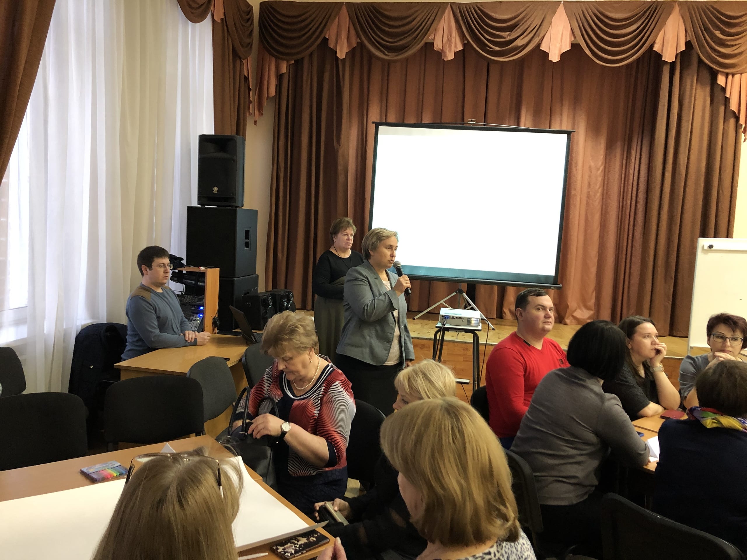 В московских школах прошел педсовет с участием Маргариты Симоньян и Марии Захаровой