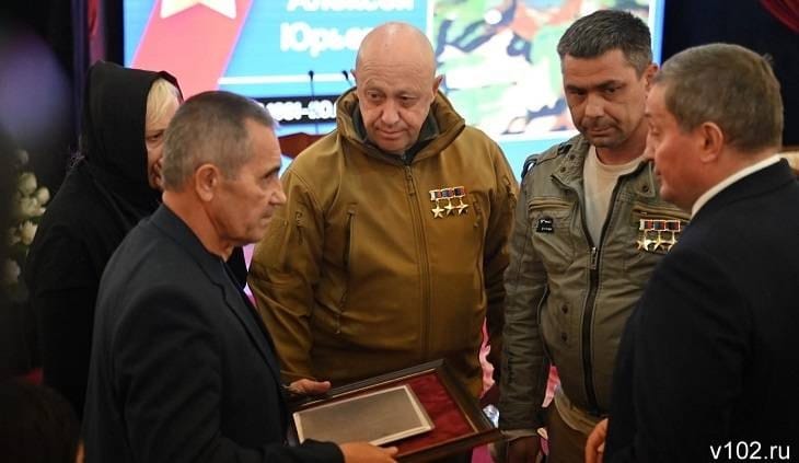 «Досье»: Командовавший штурмом Соледара вагнеровец — судимый за мошенничество экс-военный