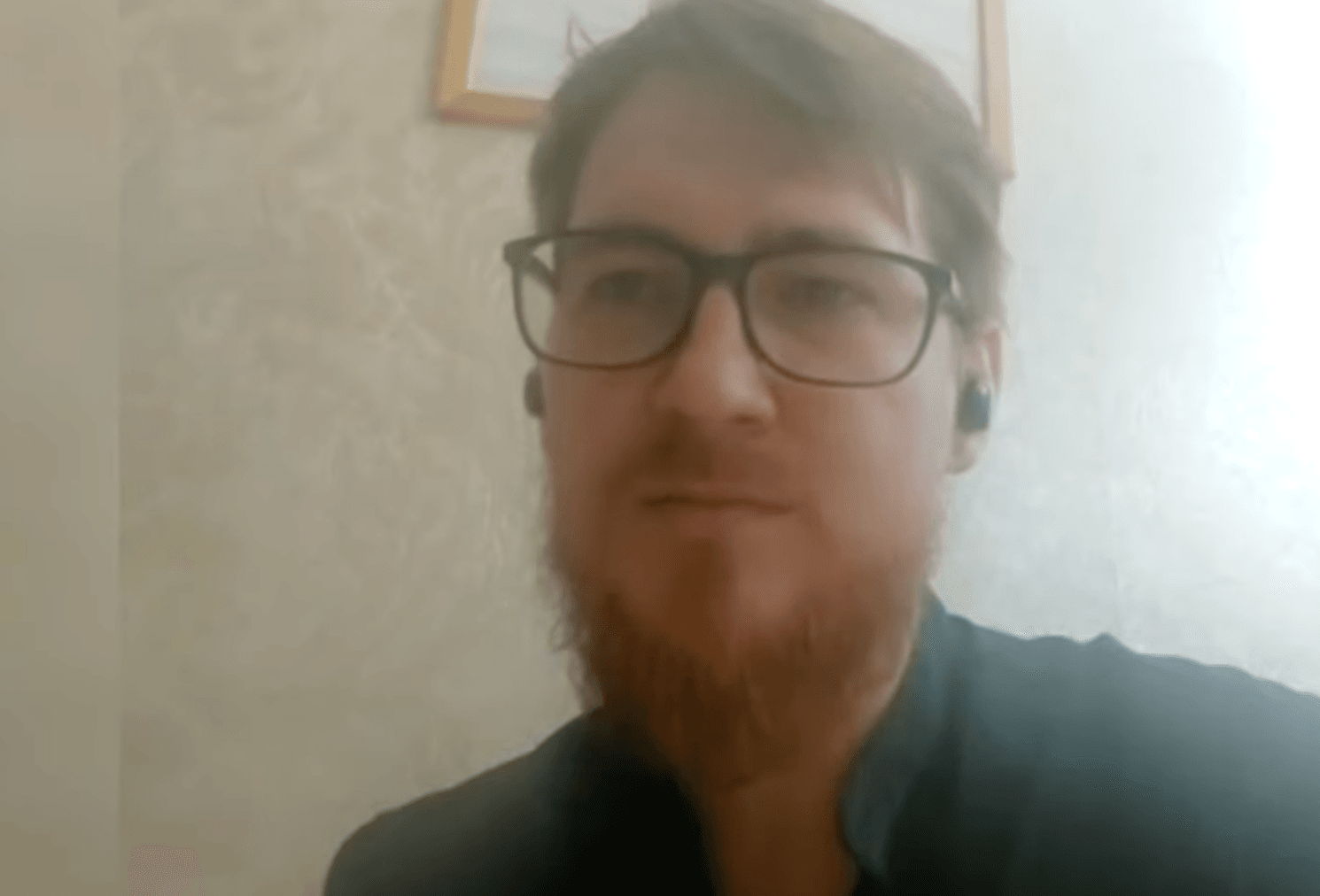 «В России говорить о чем-то пока невозможно». Вскрывший вены актер Русского драмтеатра заявил, что не мог высказаться иначе