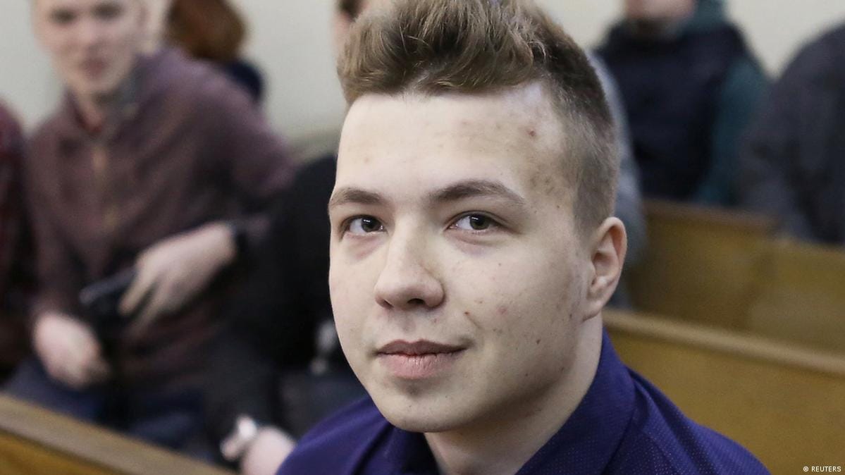 Романа Протасевича приговорили к 8 годам колонии