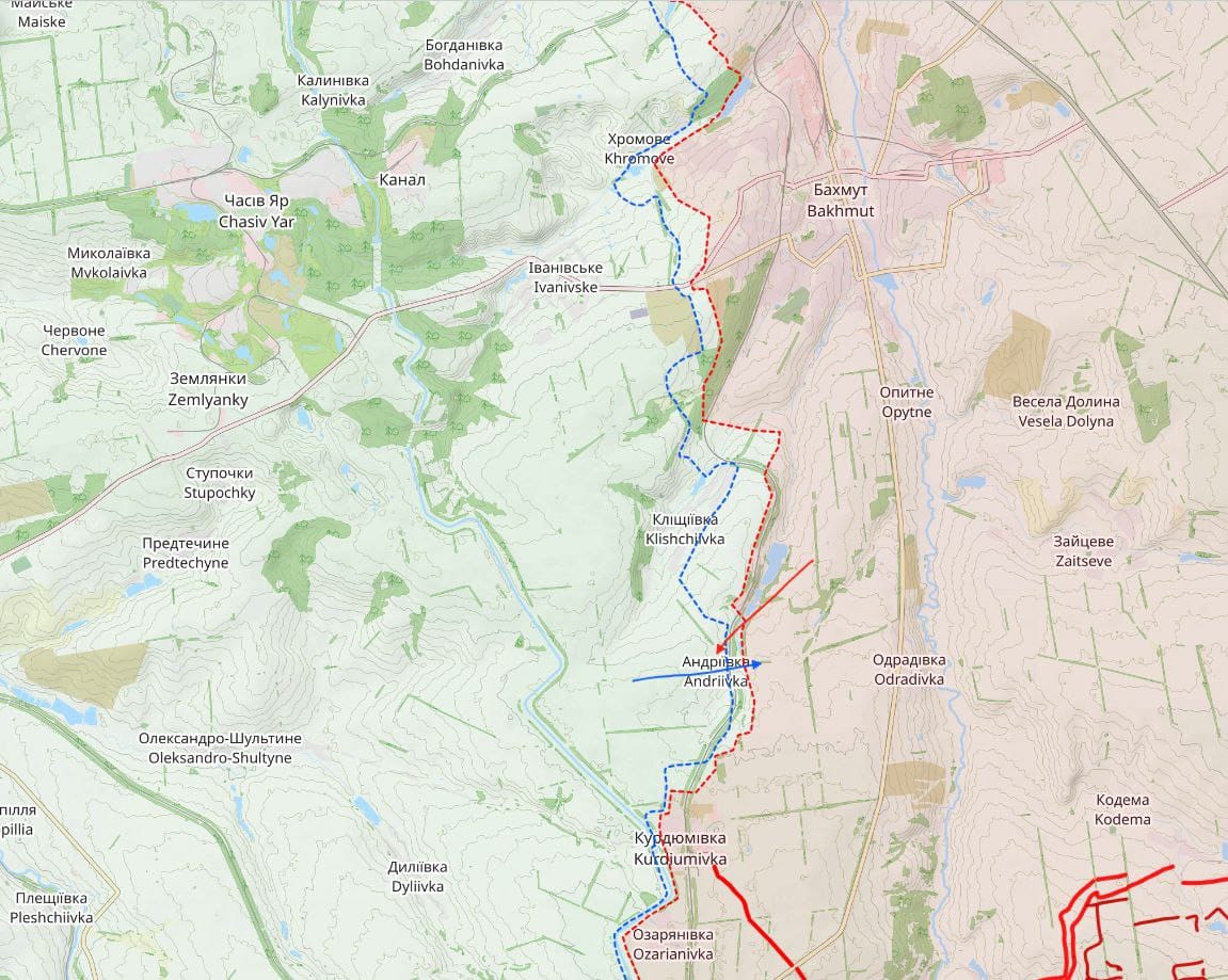 ВС РФ истощают собственную оборону под Бахмутом, удар по штабу Черноморского флота в Севастополе. Что происходит на фронте