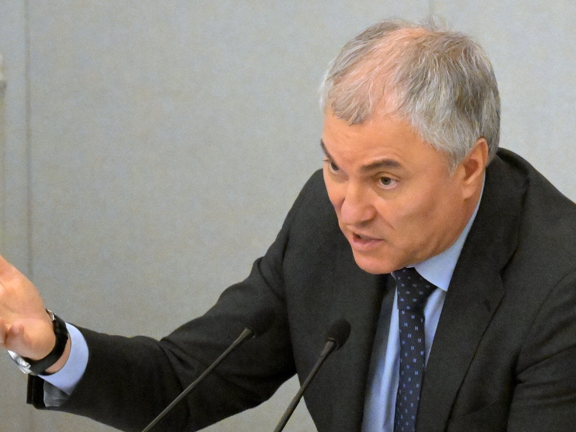 Фейк Вячеслава Володина: закон, запрещающий «иноагентам» быть депутатами, направлен только против тех, кому платят из-за рубежа