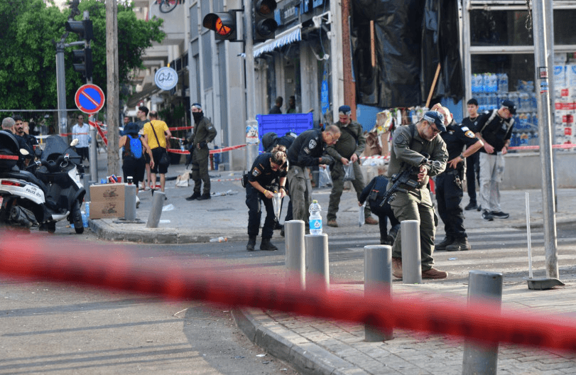 Йеменские хуситы атаковали Тель-Авив с помощью беспилотника. В результате падения дрона один человек погиб