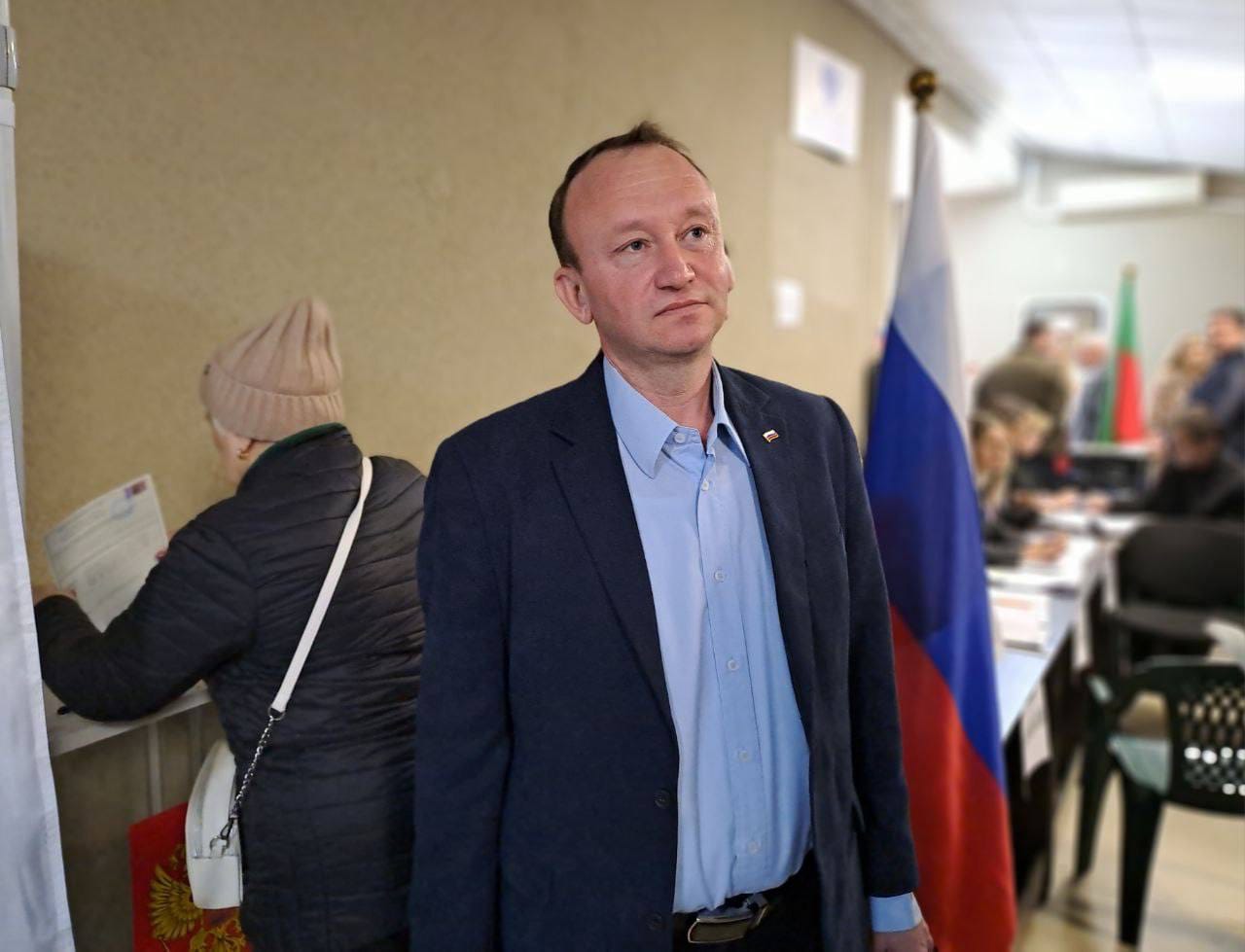 В оккупированном Бердянске взорвали автомобиль назначенного Россией «мэра» Василия Нечета — «Суспильне»