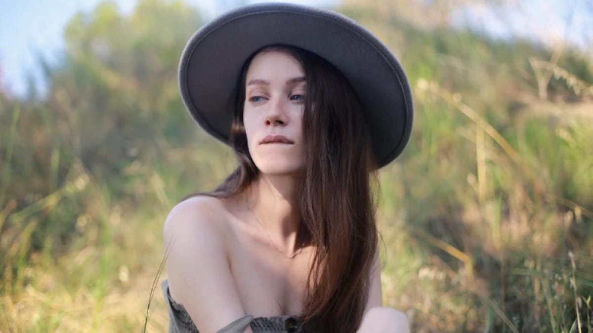 Суд в Алматы отказал в убежище петербургской активистке Юлии Емельяновой. Ранее Казахстан согласился выдать ее России