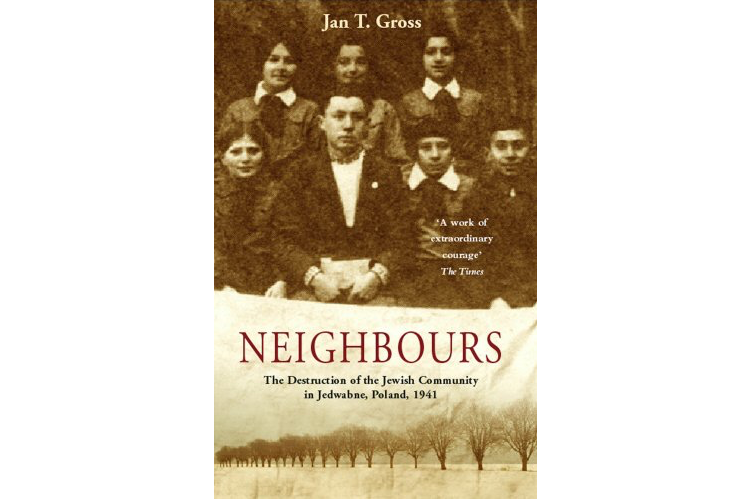 Книга Гросса "Соседи" была потрясением для польского национального самосознания. В США она получила высокое признание критиков и читающей публики