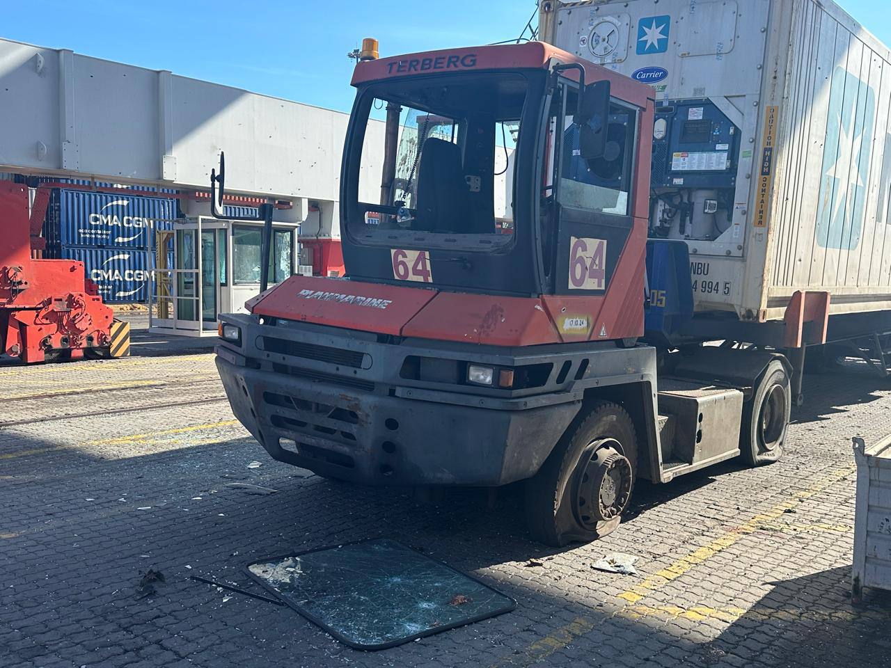 Последствия удара по портовой инфраструктуре Одессы