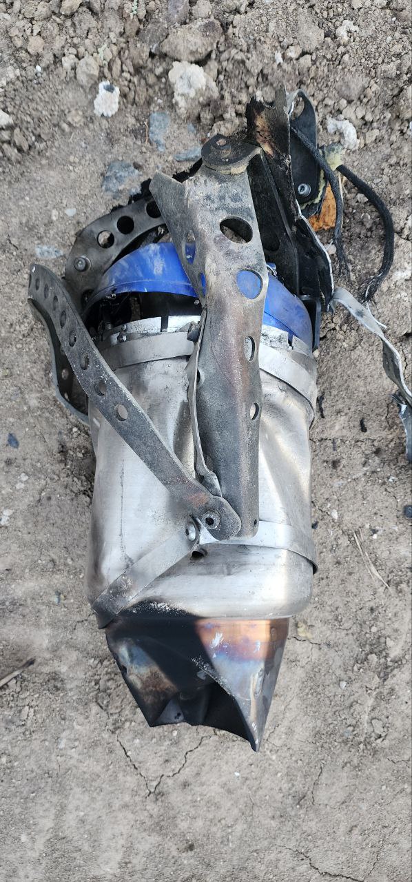 Предположительные обломки реактивного беспилотника «Герань-3» в Киеве