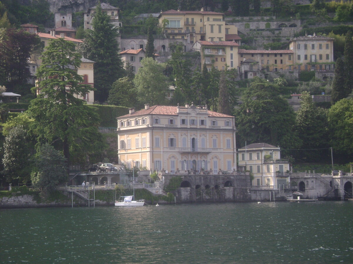 Недвижимость Владимира Соловьева на озере Комо