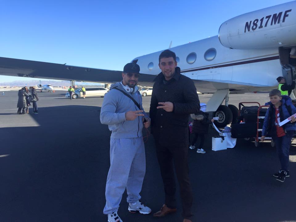 бизнес-джет и Чоулз