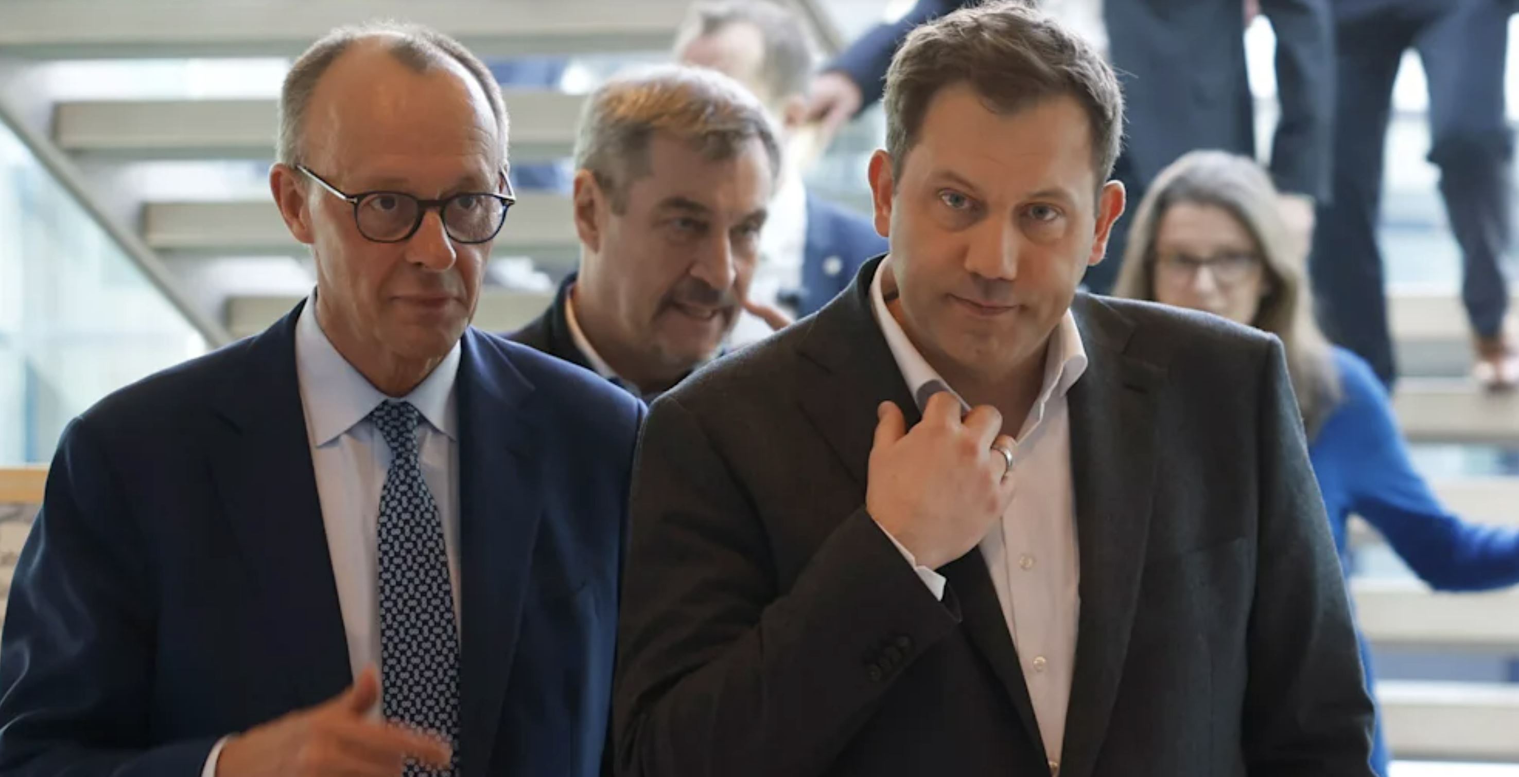 Лидер ХДС Фридрих Мерц и лидер СДПГ Ларс Клингбейл